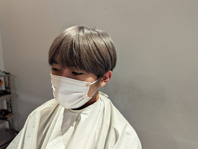 ブリーチ一回で作るメンズグレージュカラー - 池田市石橋の美容室ならヘアサロンSolana（ソラーナ）